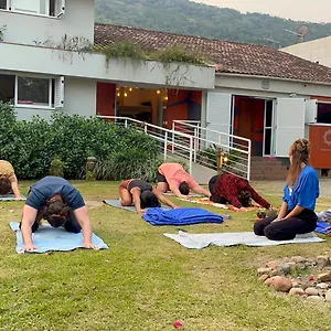Nomades Vibe Da Ilha - Adventure & Coworking Hostel